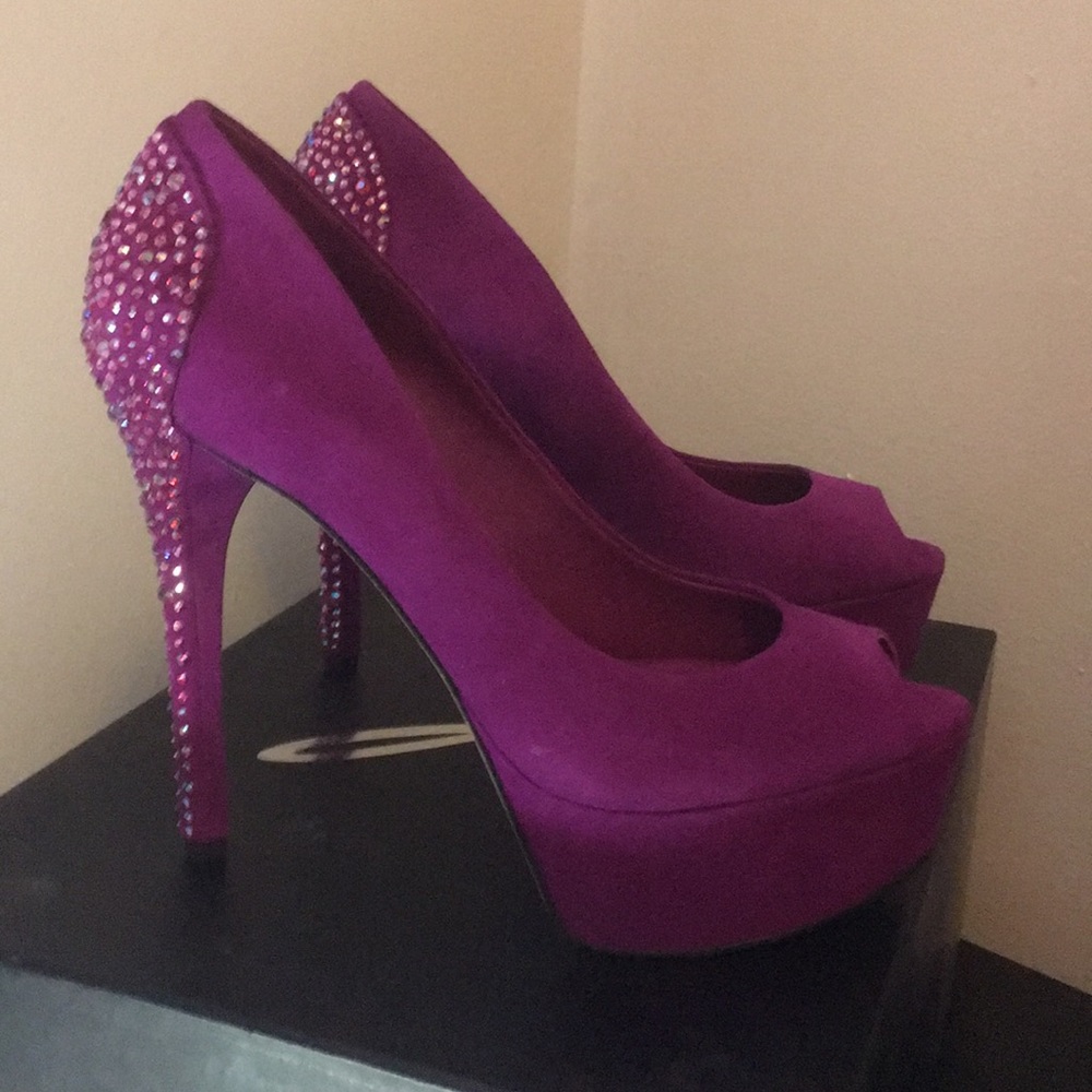 Brian Atwood Baccina purple pumps